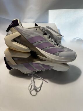 adidas Adizero Ubersonic 5 Womens Tennis Shoe  size 7 new/return